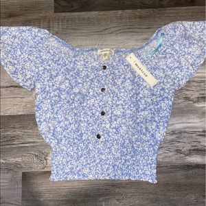 NWT monteau flower top